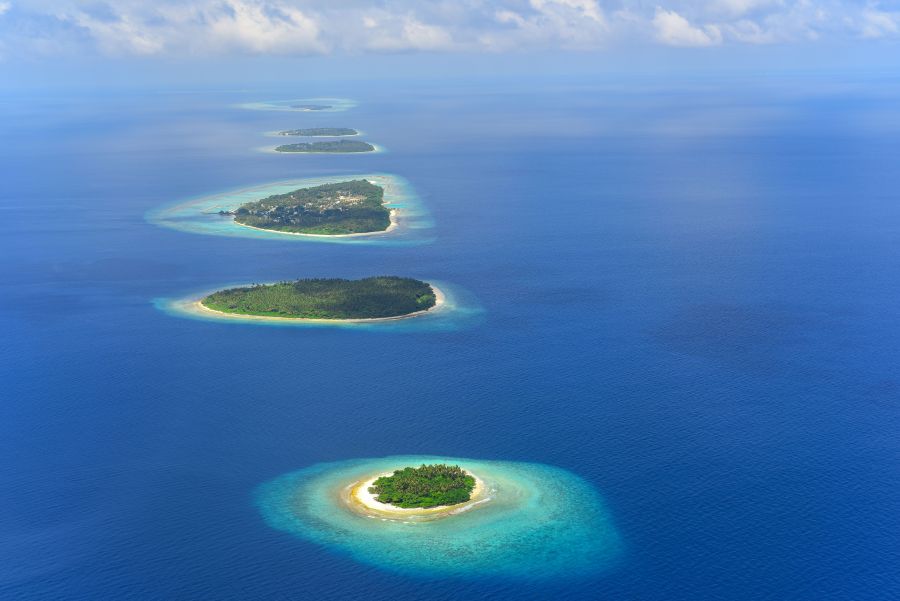le Maldive dall'alto, atolli